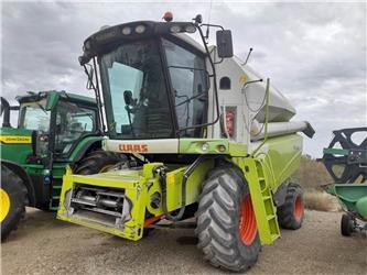 CLAAS TUCANO 320