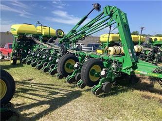 John Deere 1775NT