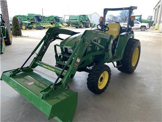 John Deere 3038E