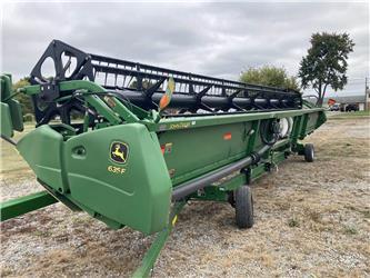 John Deere 635F