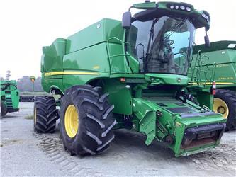 John Deere S680
