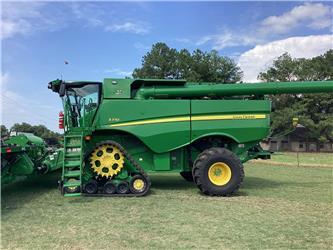 John Deere S770