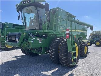 John Deere S770