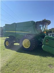 John Deere S780
