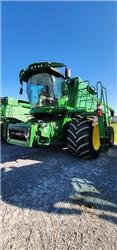 John Deere S780