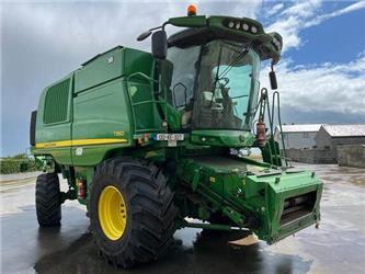 John Deere T560