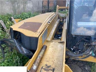 Caterpillar TH220B - Piasta Koła