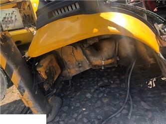 JCB 4cx - Błotnik Lewy