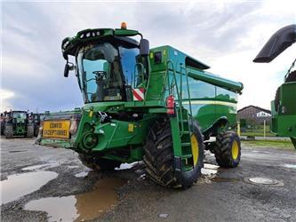John Deere S680i