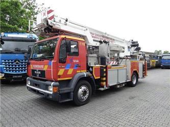 MAN 18.284 Feuerwehr Bronto Skylift 27 Meter