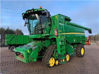 John Deere T660