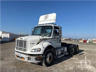 Freightliner M2112