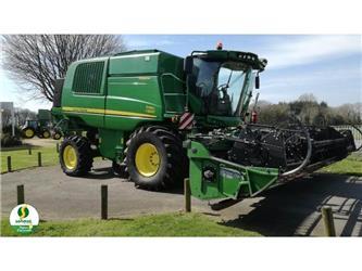 John Deere T660HM