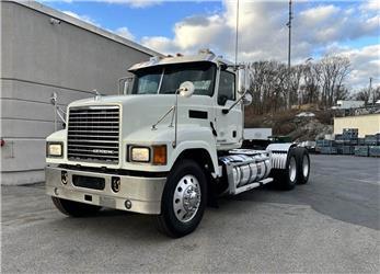 Mack Pinnacle