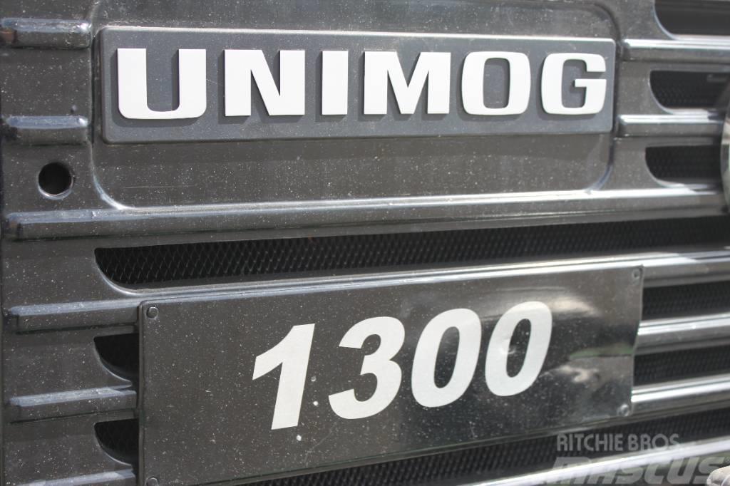 Mercedes-Benz Unimog U 1300 L Camiões estrado/caixa aberta