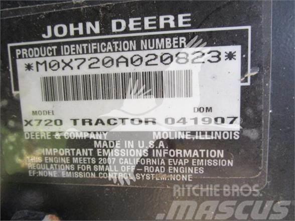 John Deere X720 Corta-Relvas Riders