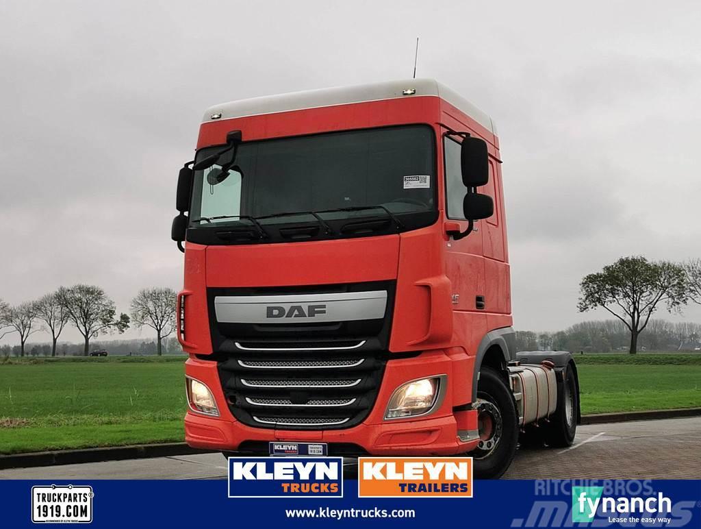 DAF XF 440 spacecab manual Tractores (camiões)