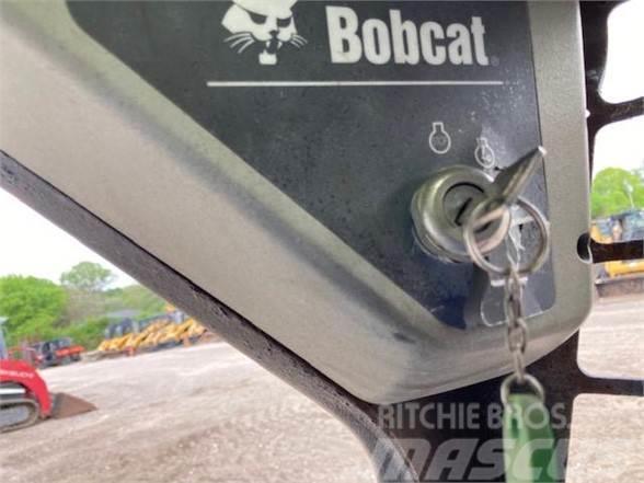 Bobcat T140 Carregadoras de direcção deslizante