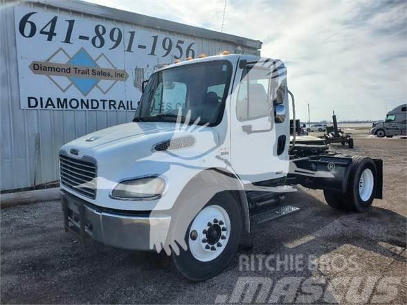 Freightliner BUSINESS CLASS M2 106 Outros