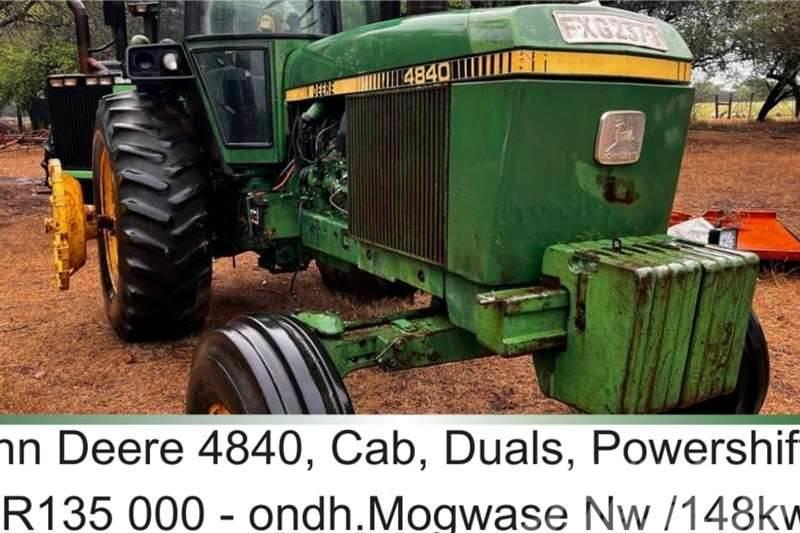 John Deere 4840 - cab - duals - powershift x8 Tratores Agrícolas usados
