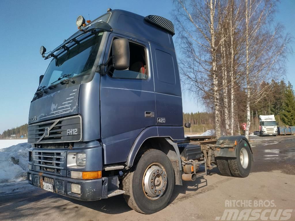 Volvo FH12 kanttilamppu veturi Tractores (camiões)