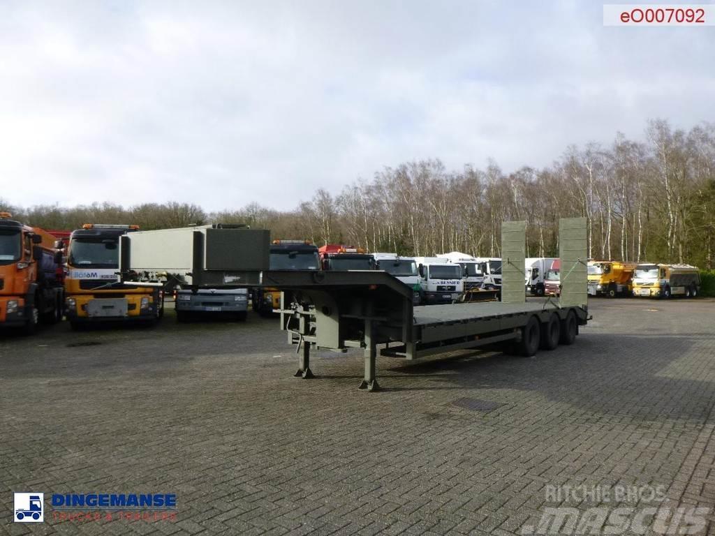 Broshuis 3-axle semi-lowbed trailer E-2130 / 73 t + ramps Semi Reboques estrado/caixa aberta