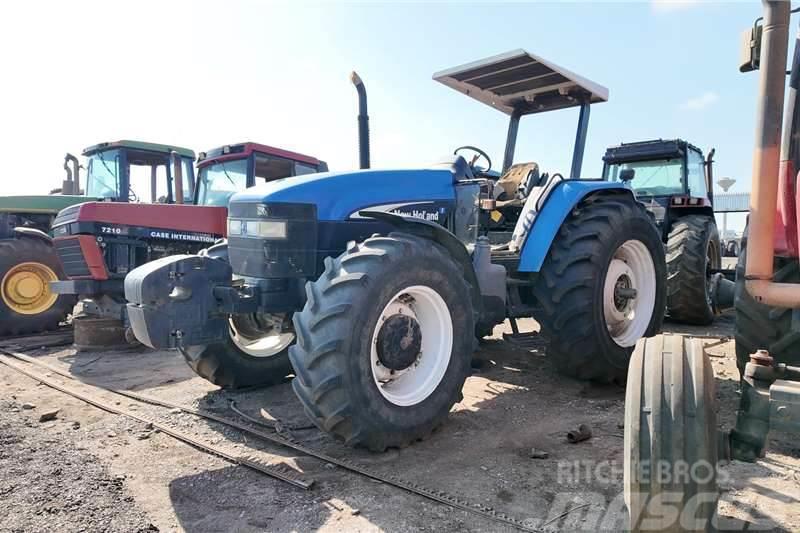 New Holland TM150Â TractorÂ Now stripping for spar Tratores Agrícolas usados