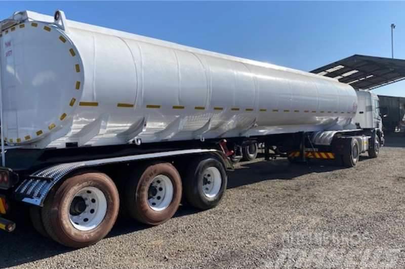  SA Road Tanker Tri Axle Bridging Fuel Tanker Trail Outros Reboques