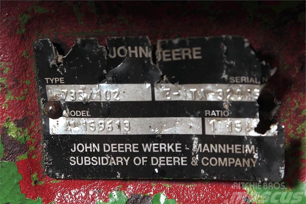 John Deere 6420 Disassembled front axle Transmissão