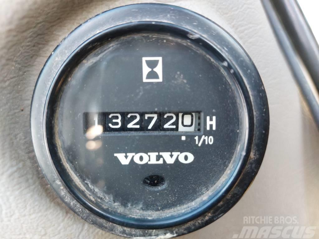 Volvo EC250DNL PYÖRITTÄJÄLLÄ Escavadoras de rastos