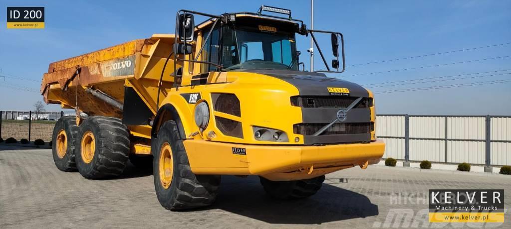 Volvo A30F with tailgate Camiões articulados