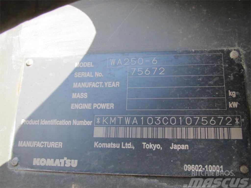 Komatsu WA 250-6 Pás carregadoras de rodas