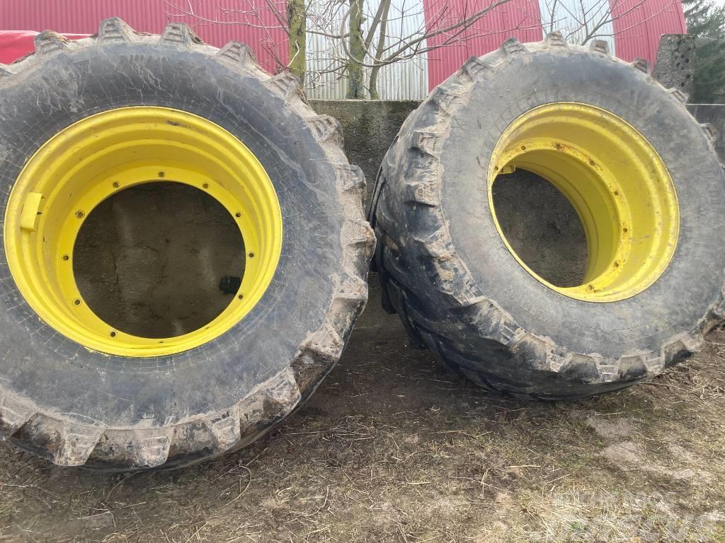 John Deere wide rims + trelleborg tyres Pneus Agrícolas