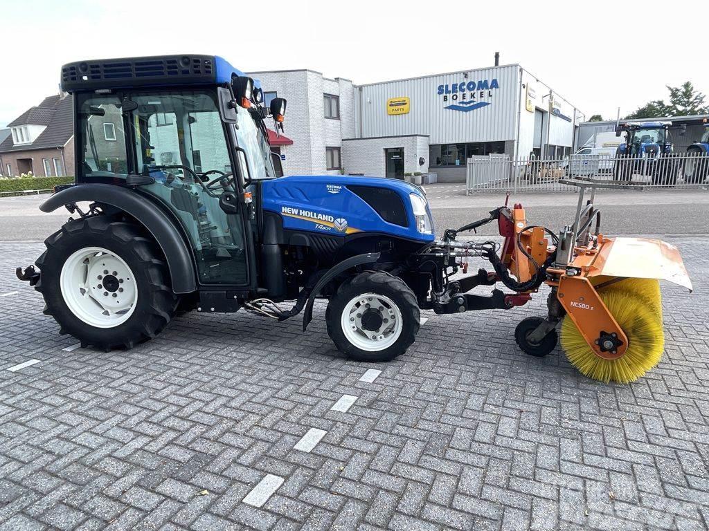 New Holland T4.80N & Sweeper Tratores Agrícolas usados