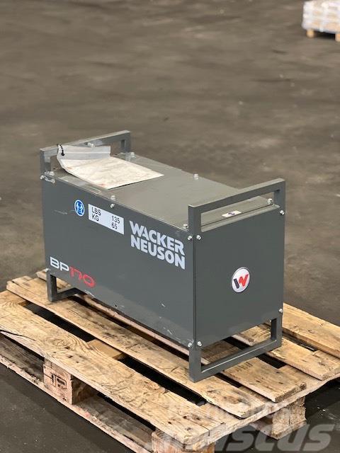 Wacker Neuson GOULDS NPE/NPE-F Equipamento de aquecimento e descongelamento