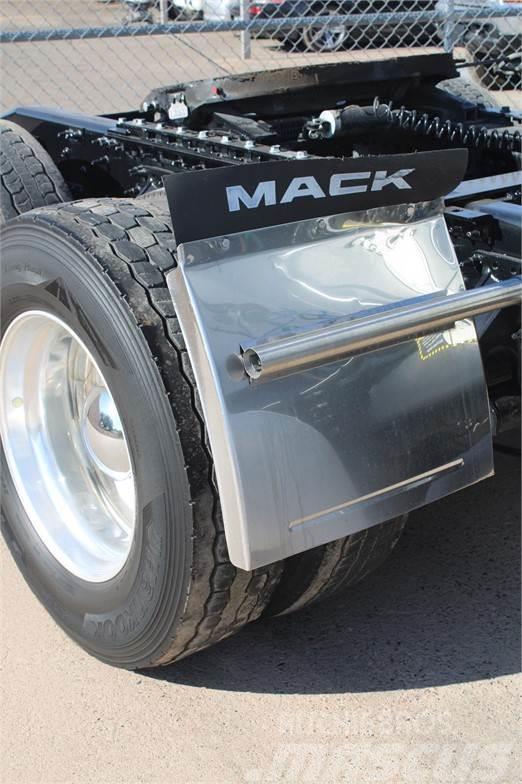 Mack ANTHEM 64T Tractores (camiões)