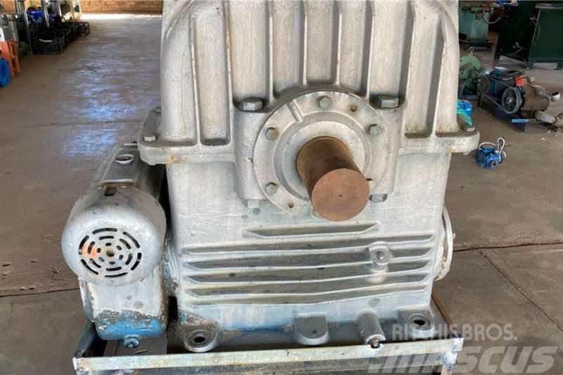  BEW Reduction Gearbox 185 kW Ratio 240.84 to 1 Outros Camiões