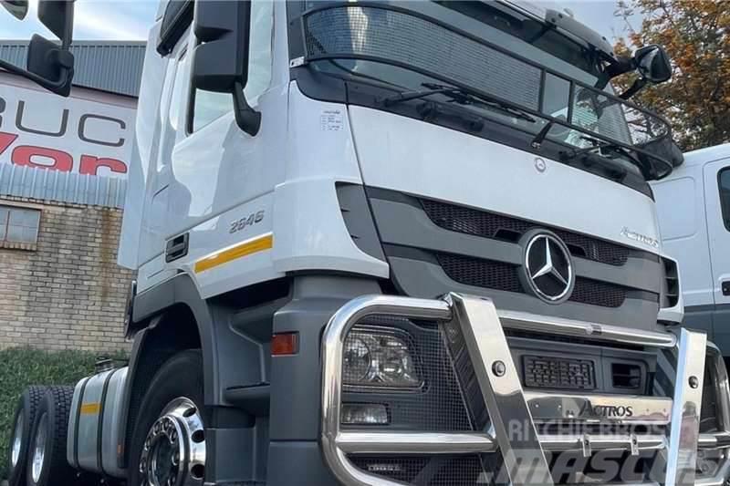 Mercedes-Benz Actros 2646 6x4 Truck Tractor Outros Camiões