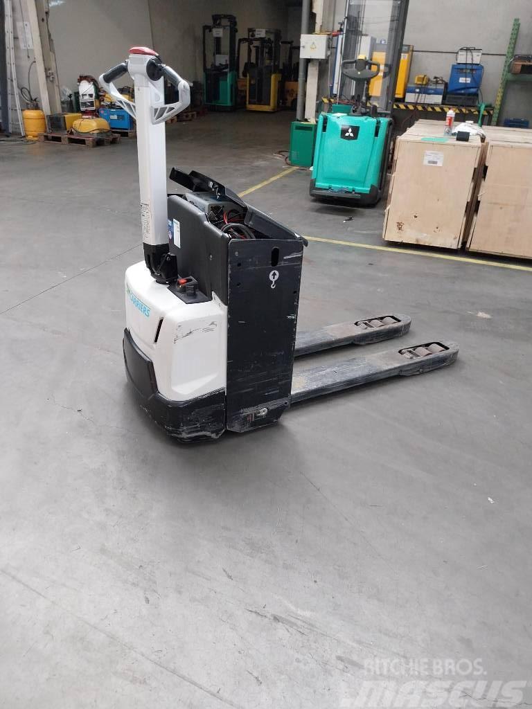 UniCarriers MDW200 Porta palettes