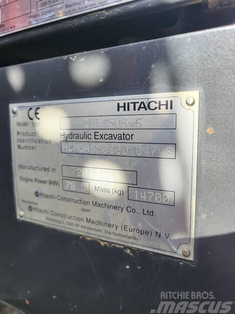 Hitachi ZX 135 US-6 Escavadoras de rastos