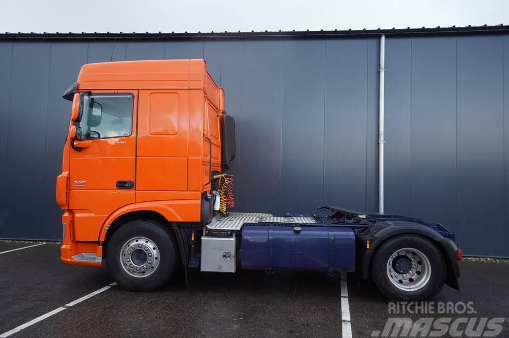 DAF XF440 FT SC WITH BLOWER Tractores (camiões)
