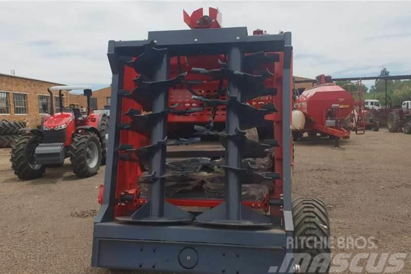  Other New Fimaks 5 ton manure spreaders Outros Camiões