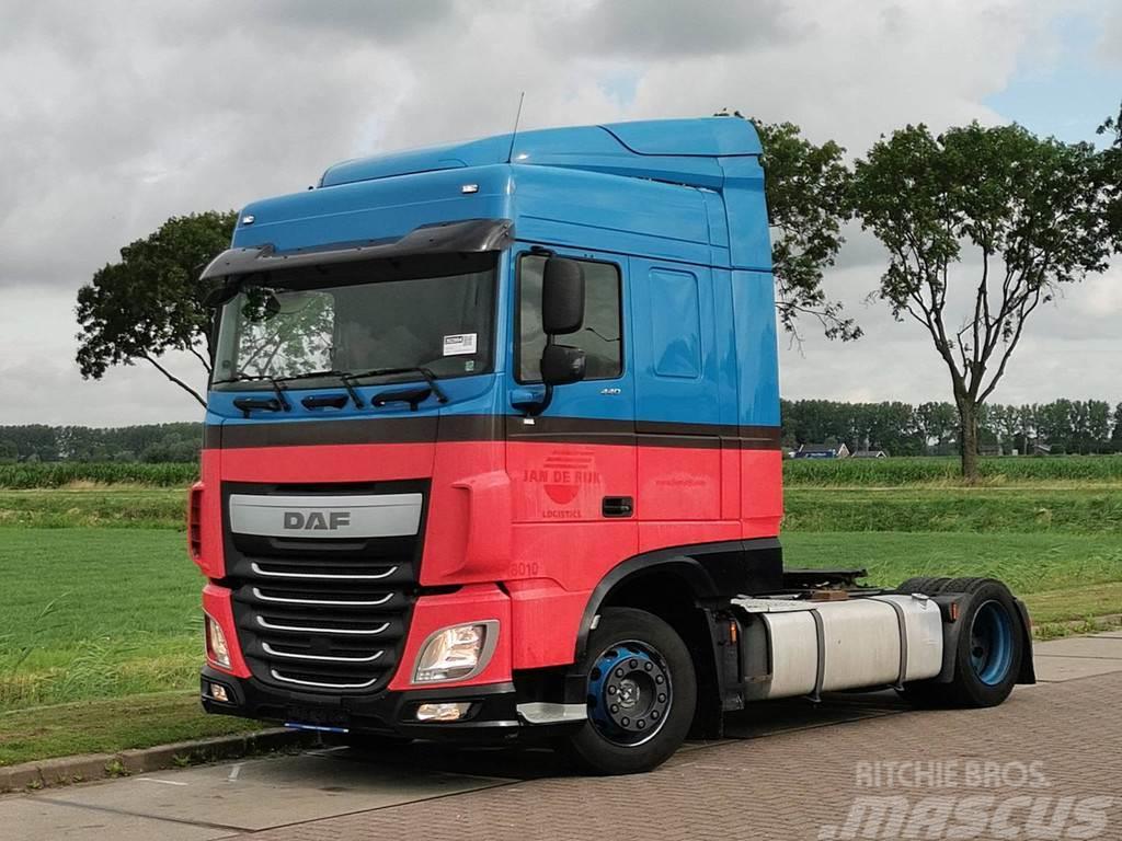 DAF XF 440 spacecab Tractores (camiões)