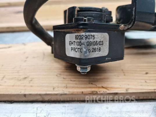 New Holland 1029-0007 New Holland TM gas potentiometer Motores