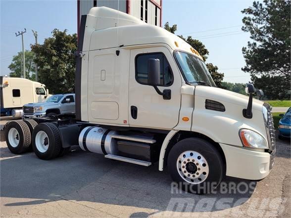 Freightliner CASCADIA 113 Tractores (camiões)