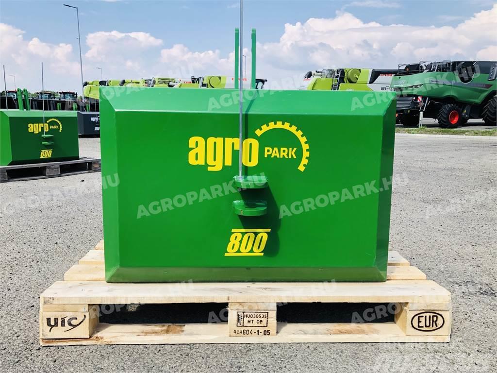  800 kg front hitch weight, in green color Pesos Frontais