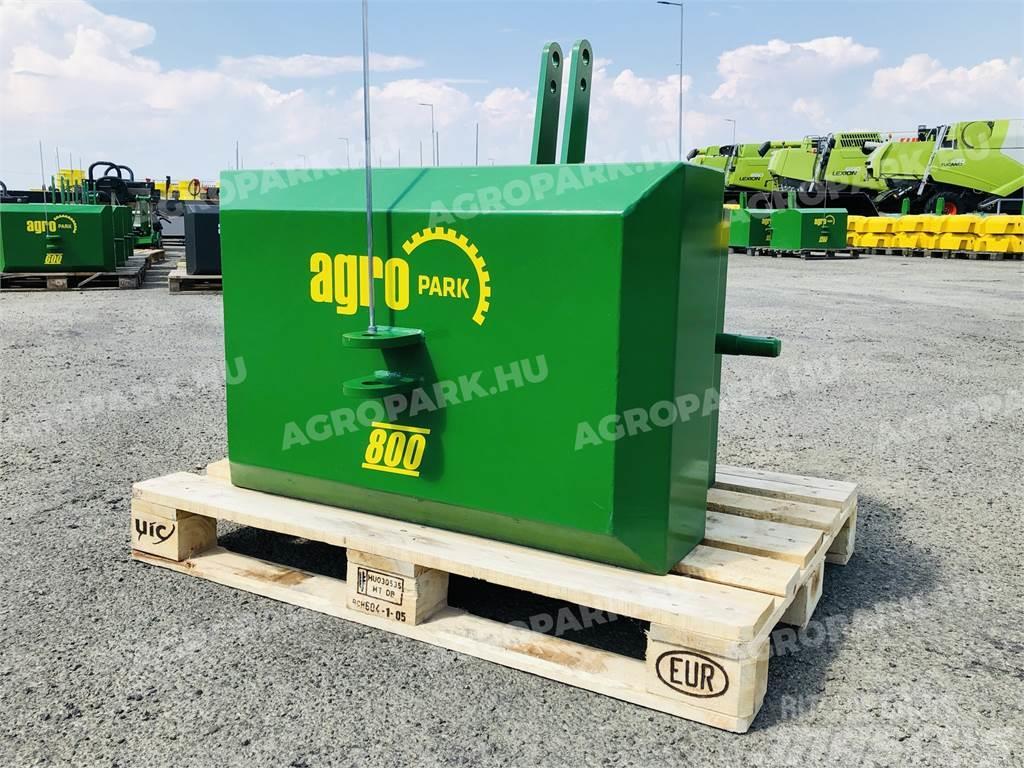  800 kg front hitch weight, in green color Pesos Frontais