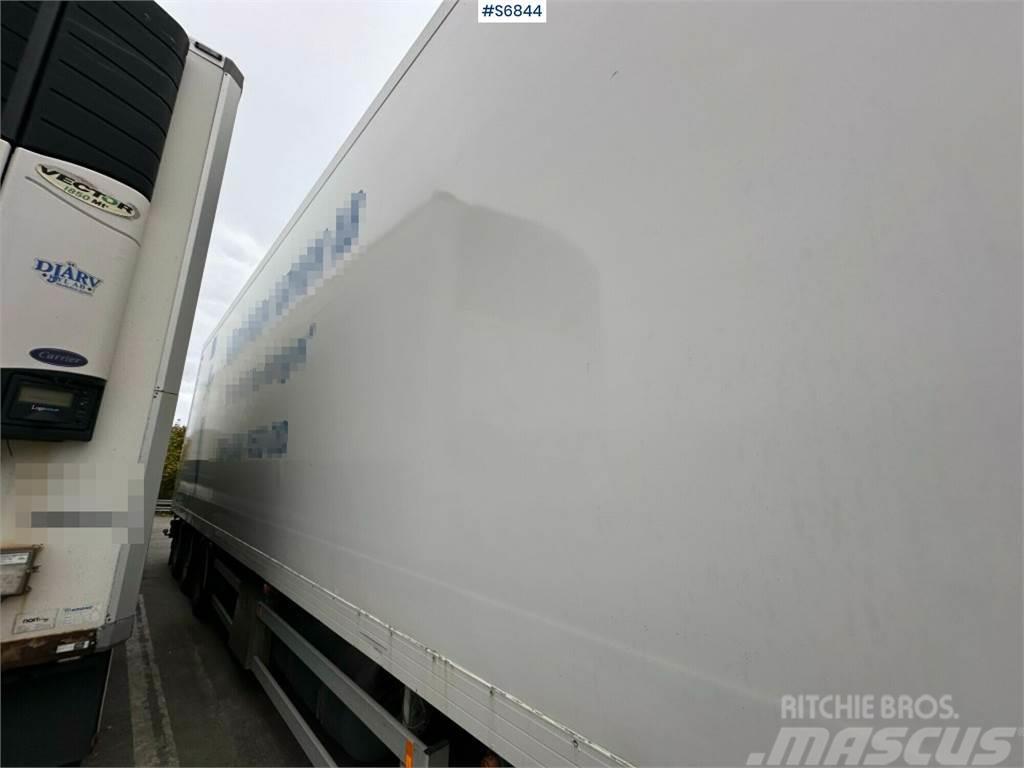 Ekeri L/L-5 refrigerated trailer with openable side & re Reboques caixa de temperatura controlada