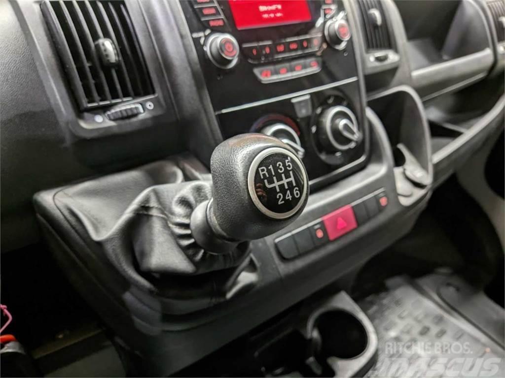 Fiat Ducato 30 2.3 multijet furgon corto 96kw (130cv) Panel vans