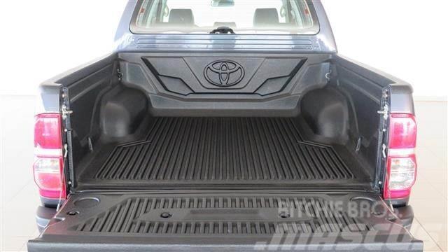 Toyota Hilux 2.5D-4D Cabina Doble GX 4x4 Panel vans